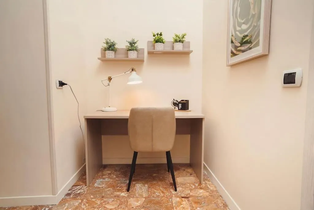 Stanzione 11 - Charming Flat In The Heart Of Vomero Naples Apartment